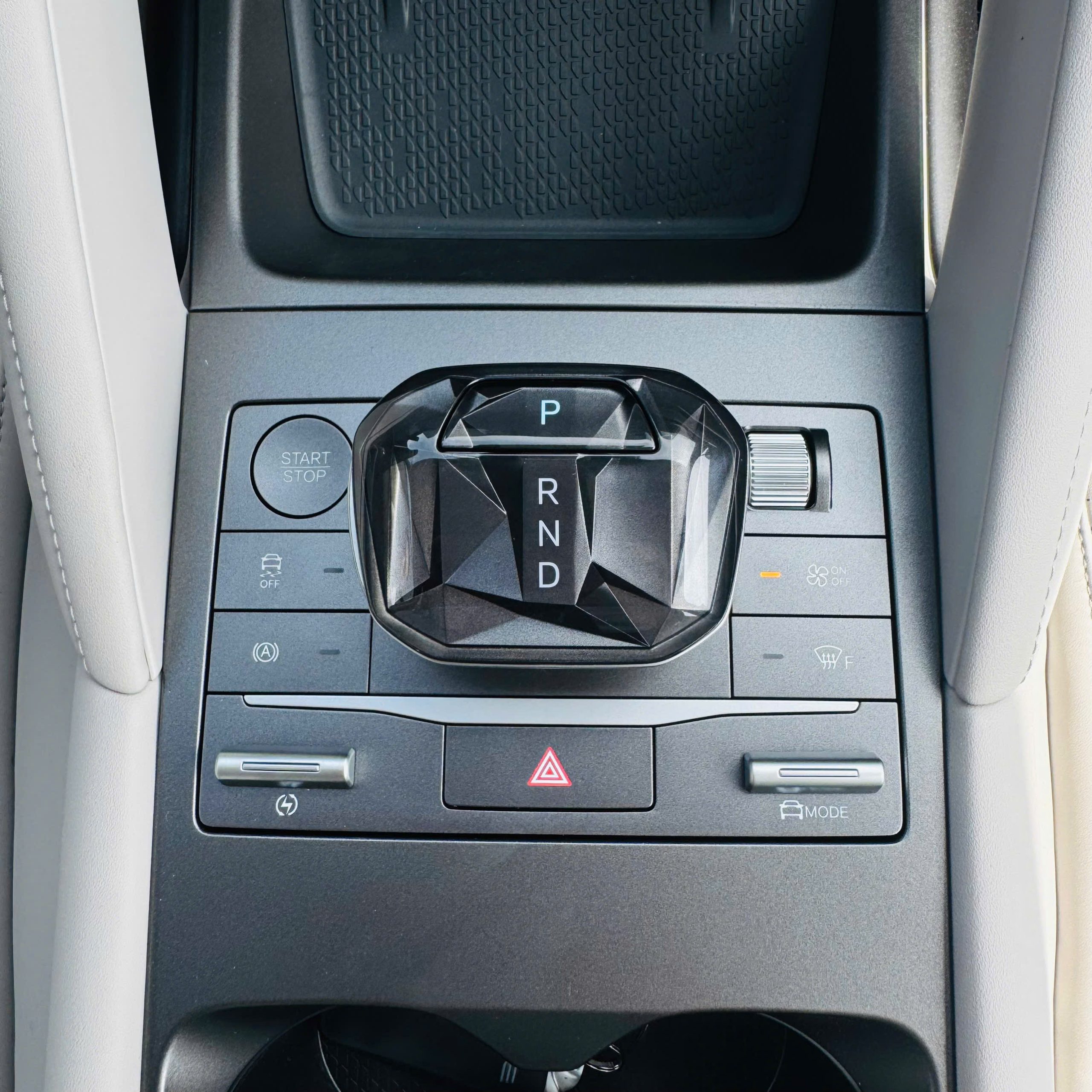 Nội thất BYD Atto 2 chế độ lái điều chỉnh trên màn hình