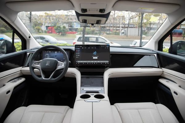 Tính năng công nghệ an toàn của BYD M9 có gì nổi bật 1