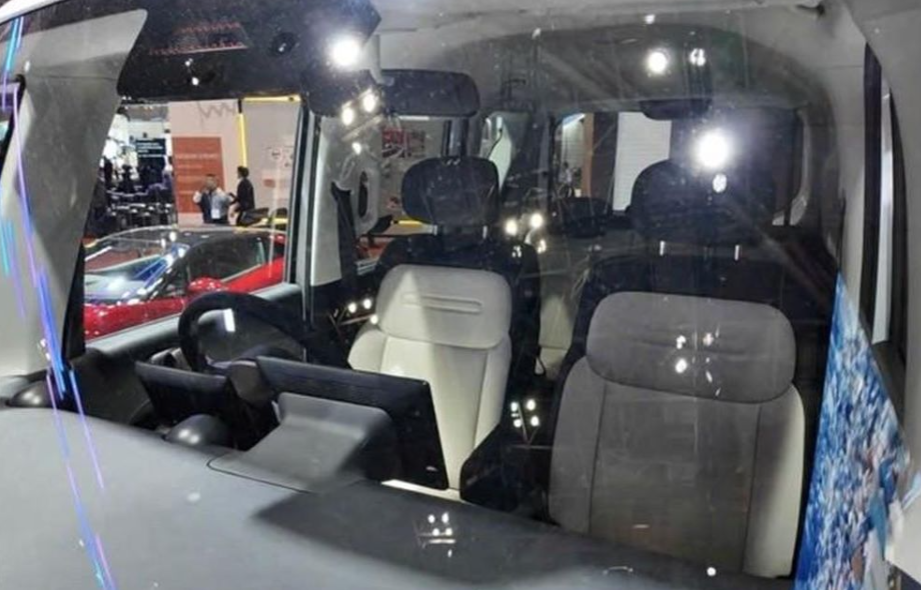 BYD Racco không gian bên trong rộng rãi và khoảng không cao 