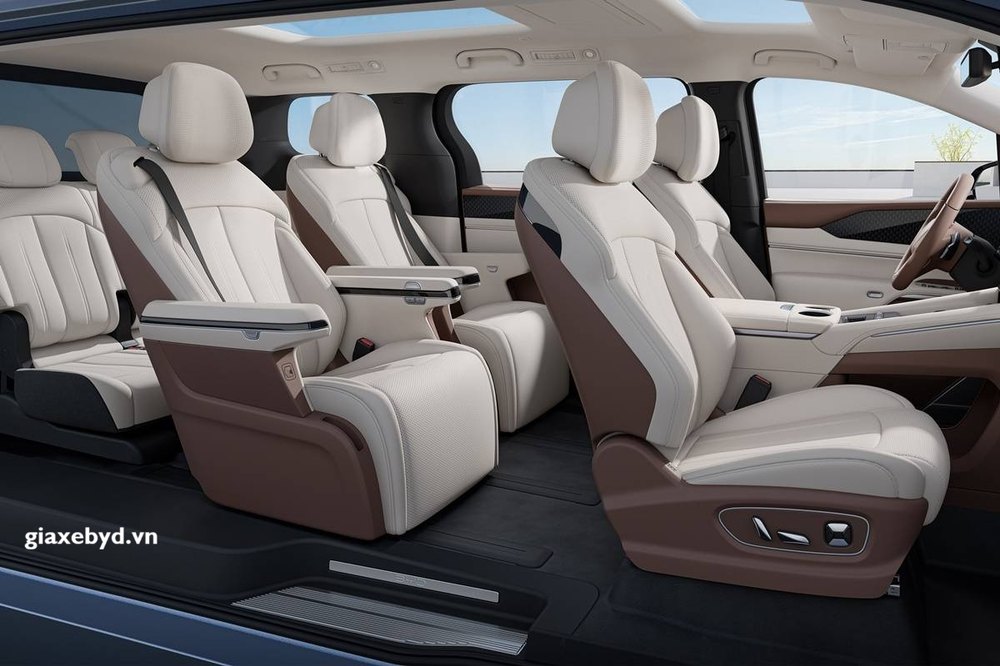 Không gian nội thất BYD M9 3 hàng ghế rộng rãi cho gia đình và doanh nhân