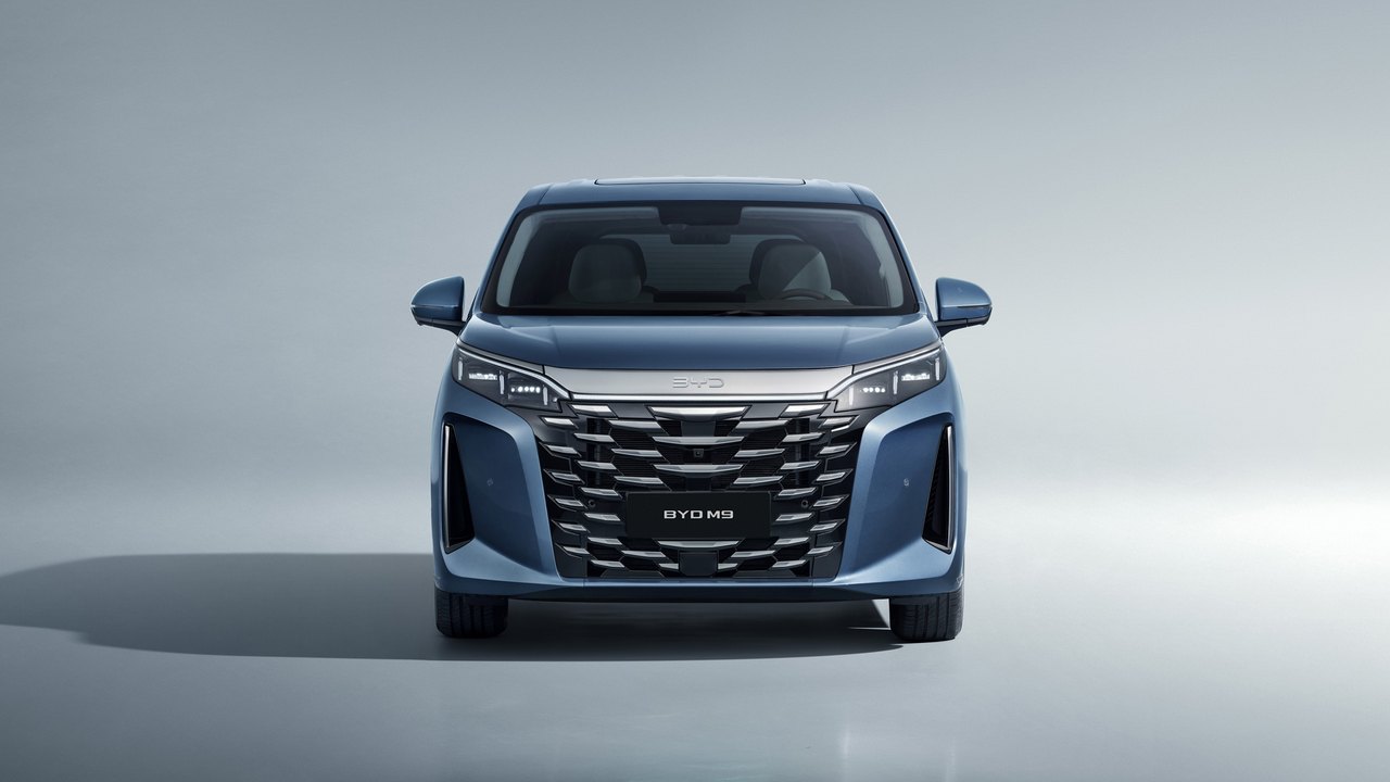 BYD M9 giá lăn bánh cơ sở tính trả góp