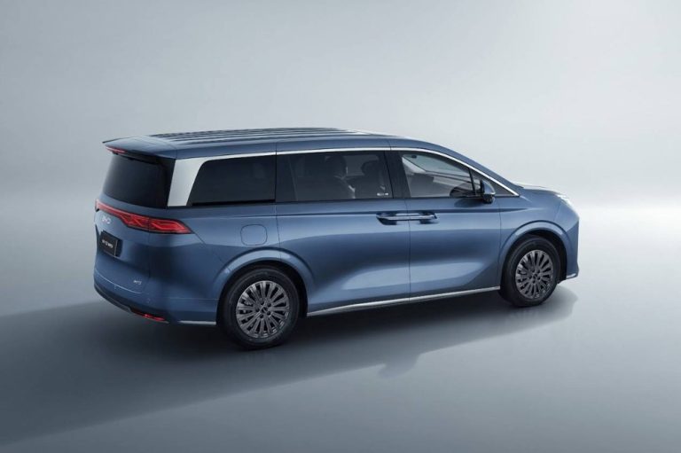 BYD M9 — xe 7 chỗ hạng sang giá khởi điểm rẻ nhất phân khúc tại Việt Nam 2026.