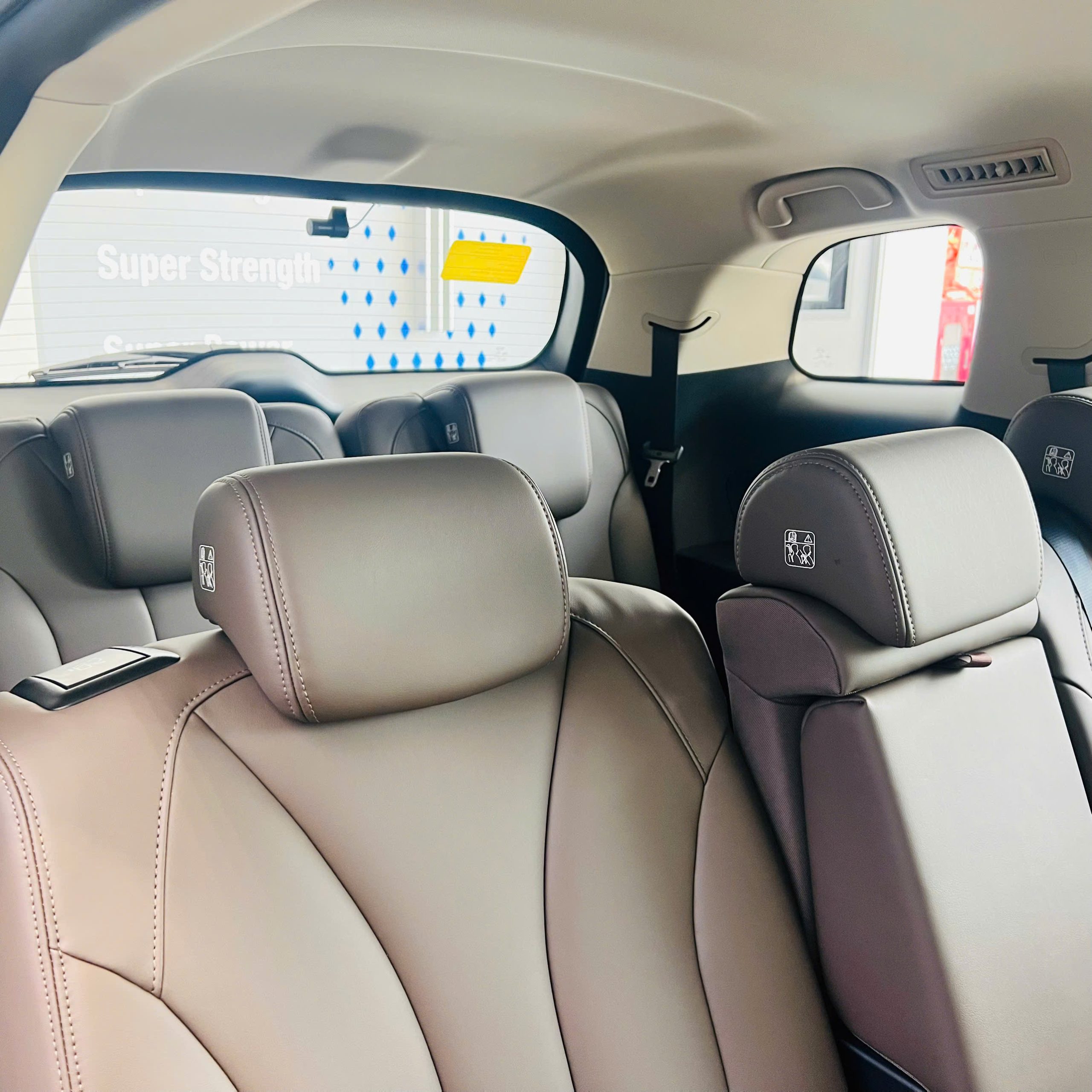 Không gian lái thông minh BYD M6 hiện đại