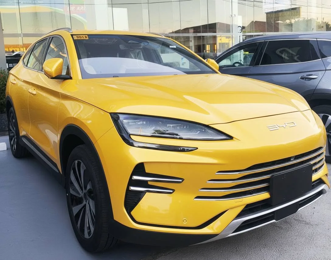 BYD Sealion 6 dán đổi màu vàng bóng (ảnh mô phỏng)