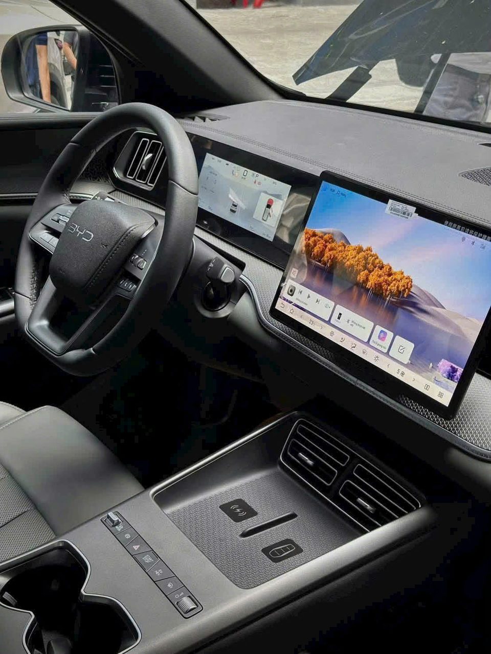 Màn hình trung tâm BYD Sealion 5 DM-i — ảnh thực tế