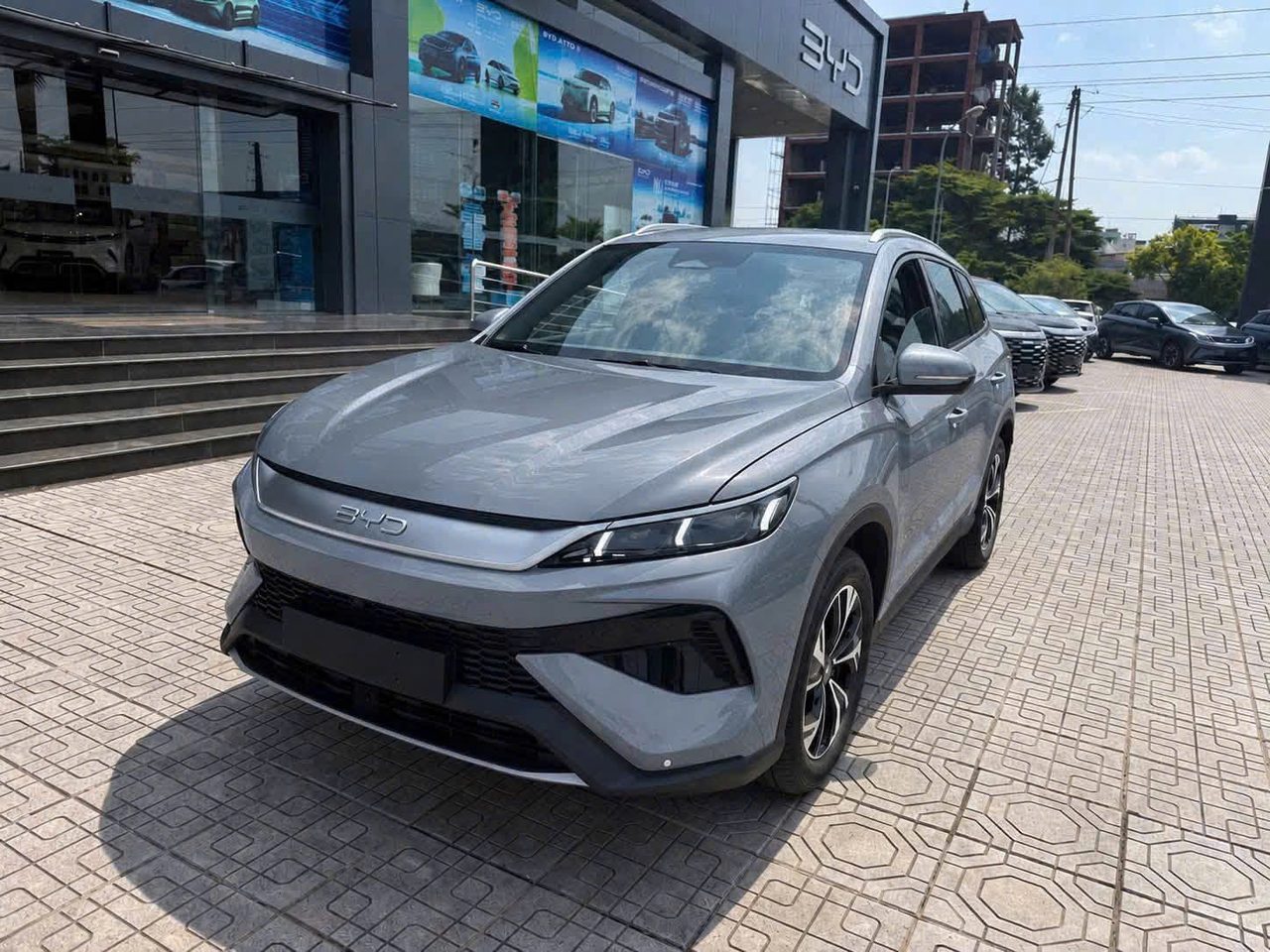BYD Sealion 5 DM-i màu Ceramic Grey (xám) — ảnh thực tế