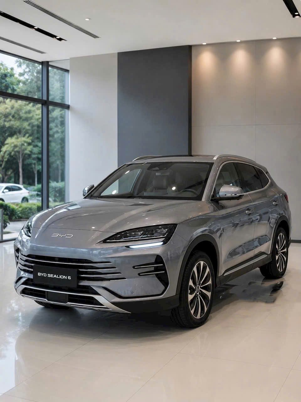 BYD Sealion 6 MY26 màu xám trong showroom — ảnh thực tế